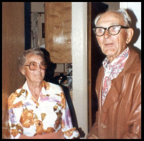 Brother and Sister Larson (around the 1980's) Brother and Sister Larson (around the 1980's)