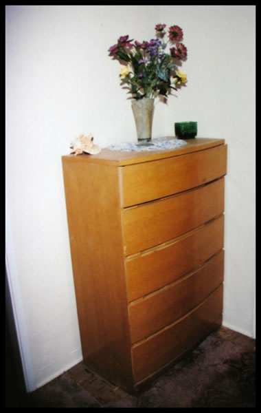 Dresser Dresser