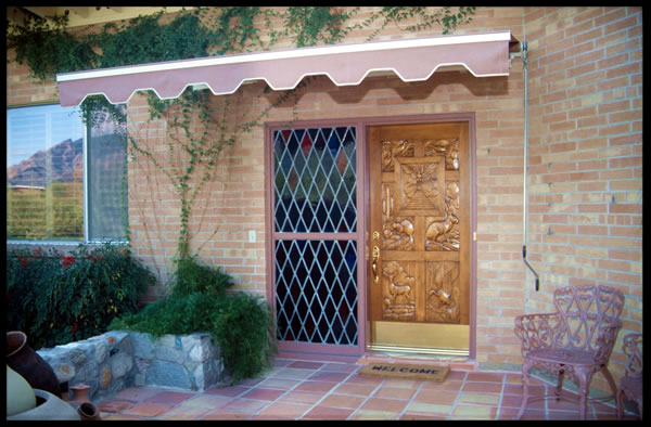 Front door 074_den_houseweb600